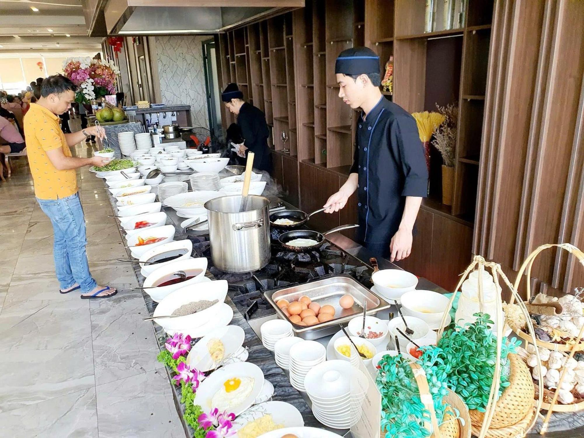 Vesna Hotel 芽庄 外观 照片
