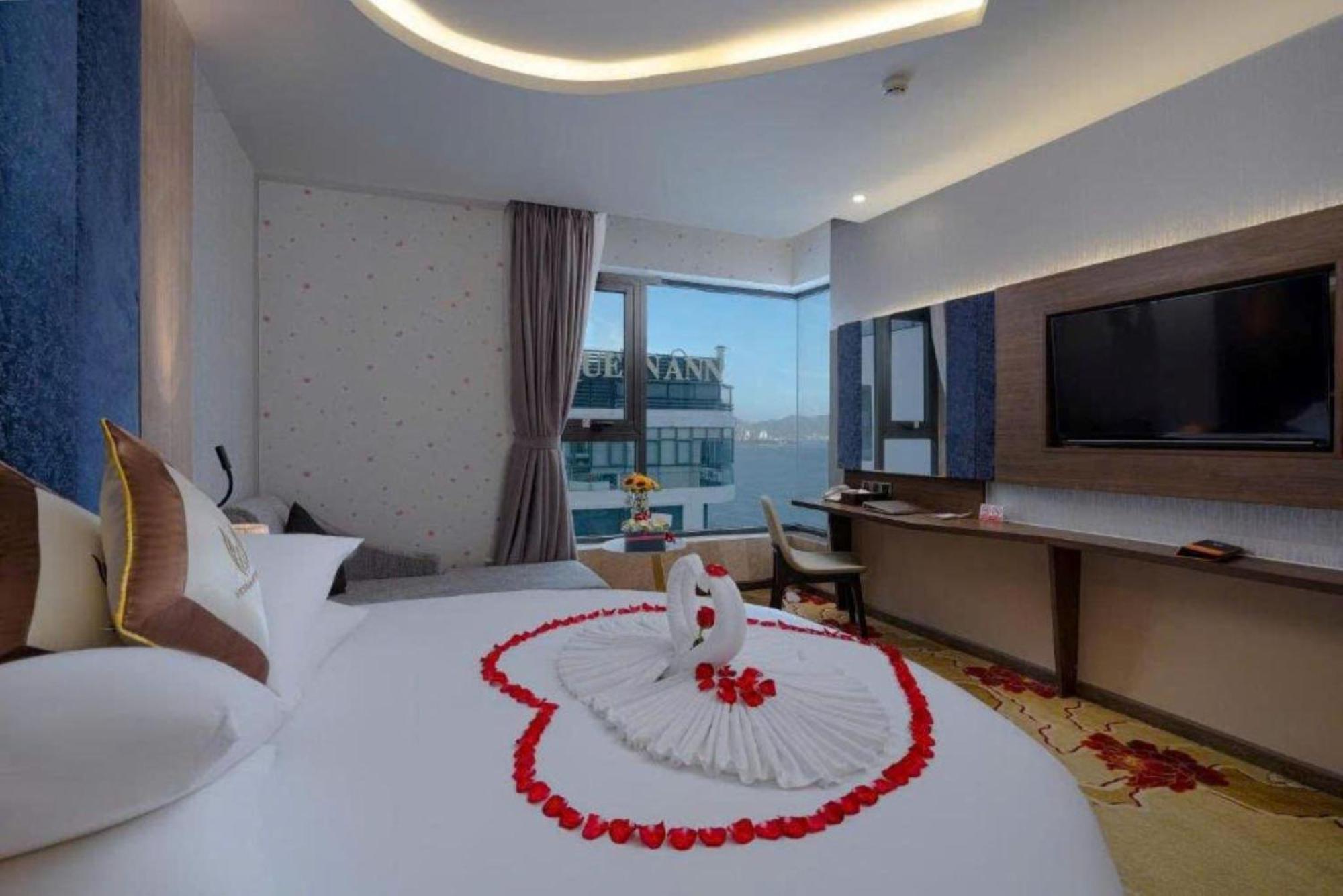 Vesna Hotel 芽庄 外观 照片