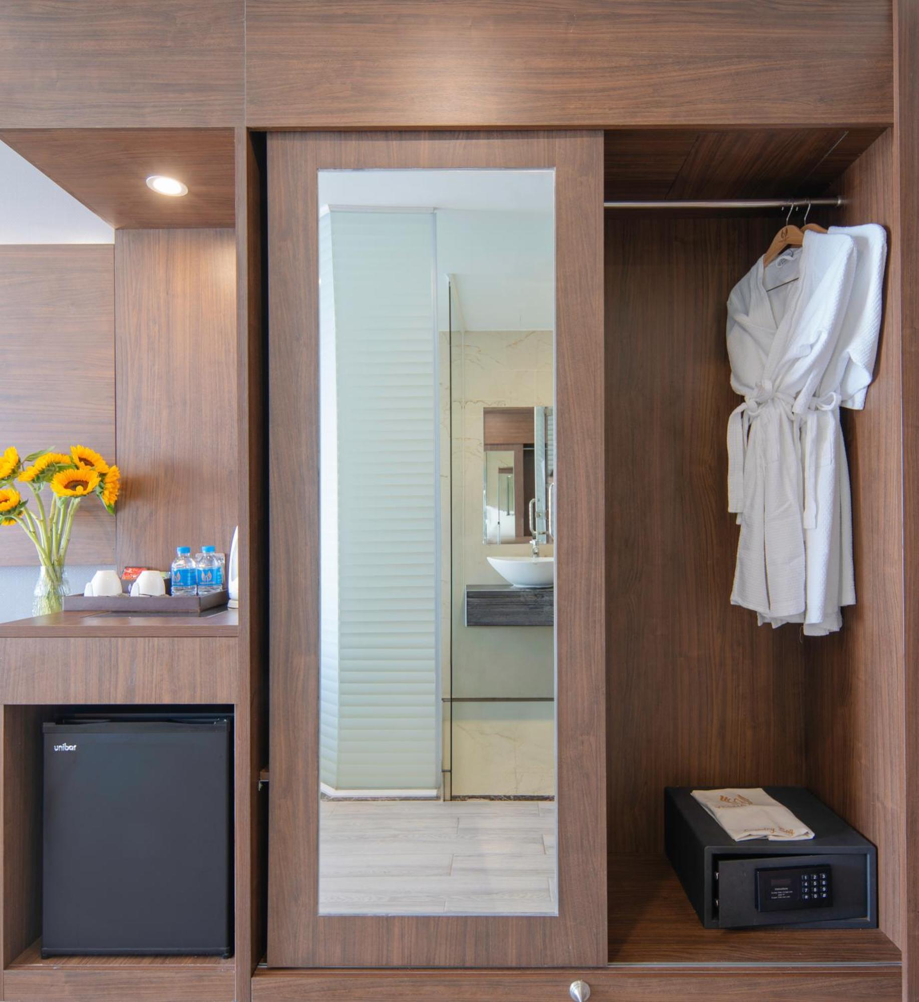 Vesna Hotel 芽庄 外观 照片